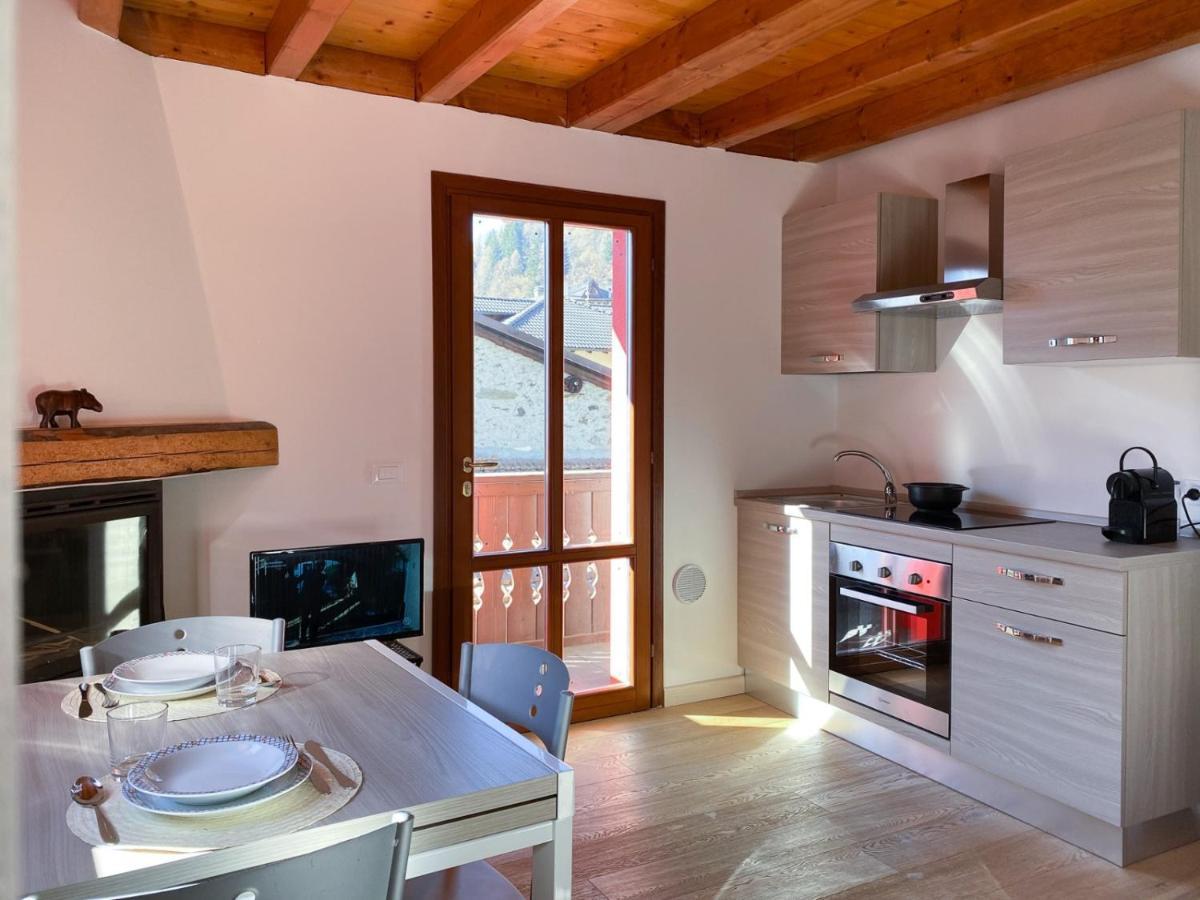 Mansarda Corno D'Aola Apartment ปอนเตดีเลโญ ภายนอก รูปภาพ